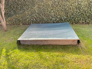 Sandkasten mit Abdeckung zu verkaufen Bild 4