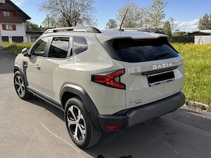 Dacia Duster Journey Hybrid 140 Bild 3