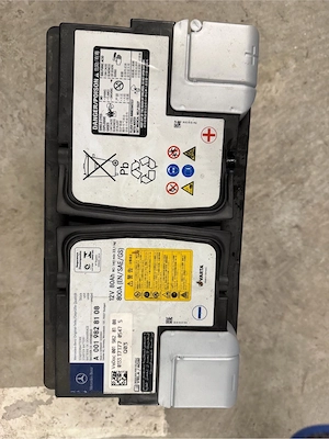 AGM Autobatterie 12V 80Ah - Start  Stopp geeignet (Mercedes)