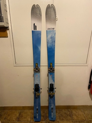 Tourenski Ausrüstung: Ski, Fell und Skischuhe  Bild 4