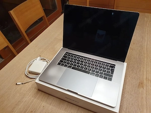 MacBook Pro 15" 2019 2,6 GHz 16 GB RAM 512 GB SSD Bild 2