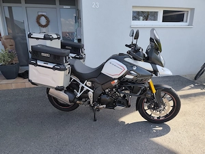 Suzuki V-Strom DL1000 Bild 2