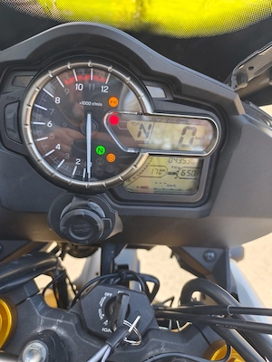 Suzuki V-Strom DL1000 Bild 6