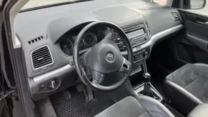 VW Sharan Bild 2