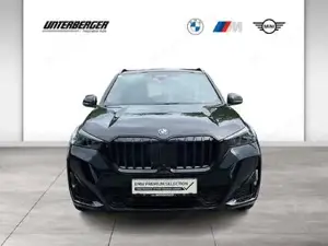 BMW X1 xDrive25e M Sportpaket // Anhängerkupplung // Head-Up // Komfortzugang Bild 2