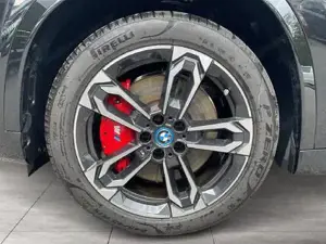 BMW X1 xDrive25e M Sportpaket // Anhängerkupplung // Head-Up // Komfortzugang Bild 6