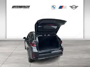 BMW X1 xDrive25e M Sportpaket // Anhängerkupplung // Head-Up // Komfortzugang Bild 12