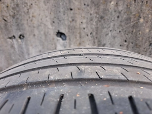 BMW Alufelgen 17 Zoll mit Sommerreifen 205 50 R17