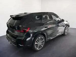 BMW X1 xDrive Aut. 20d M-SPORT PRO/RFK/AHK/PANO-DA/ 120 kW (163 PS), Automatik, Allrad Bild 3