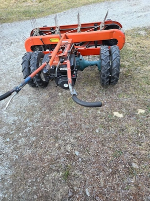 Reform M12 selbstfahrende Heuraupe Bild 2