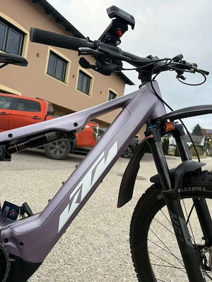 Neuwertiges KTM E-Bike Bild 10