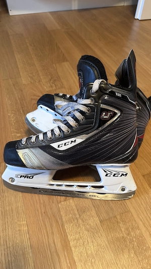 Eishockey Schlittschuhe Gr.42,5 CCM
