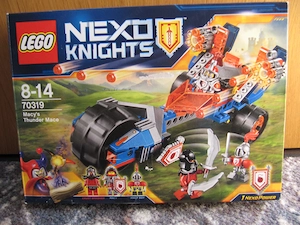 LEGO Nexo Knights: Macys Donnerbike Bild 2