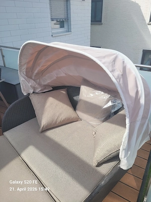 Verkaufe Rattanliege Bild 2