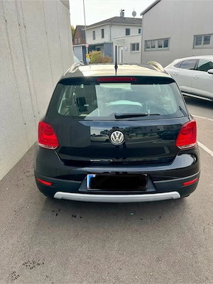 VW Cross Polo schwarz Bild 4