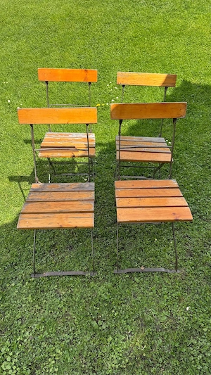 Biergarten Stühle Bild 2