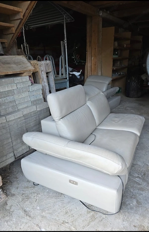 Leder-Couch mit elektrischer Relaxfunktion   wegen Platzmangel abzugeben Bild 3