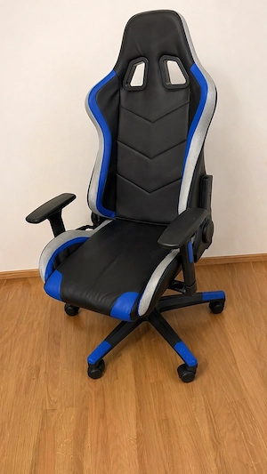 Gaming Stuhl zu verkaufen - Muss weg bis Ende des Monats! Bild 2