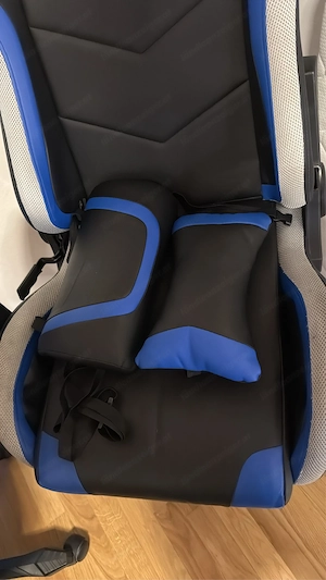 Gaming Stuhl zu verkaufen - Muss weg bis Ende des Monats! Bild 3