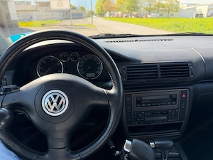 Vw Passat TDI Aut. Behindertengerecht Rollstuhllift Bild 9