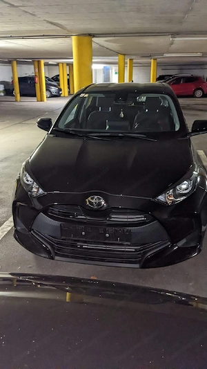 Verkaufe Toyota Yaris  Bild 8