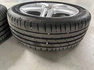 Original Mercedes Alufelgen 17 Zoll + Hankook Sommerreifen   WIE NEU Bild 2