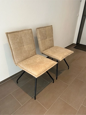 Esstisch mit Stühlen Bild 2