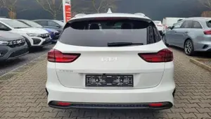 Kia Ceed SW / cee'd SW Ceed SW / cee'd TOP AT Top*VollLED*Navi*Shzg*Ca... Bild 5