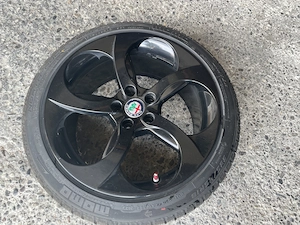 Alfa Romeo Winterreifen Bild 5