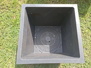 Pflanzengefäße quadratisch Bild 2