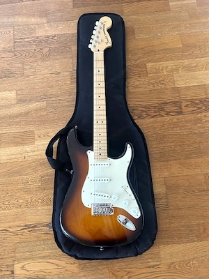 Fender Stratocaster USA Bild 2