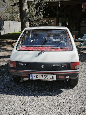 Peugeot 205 Look 1.1L 60PS Bild 3