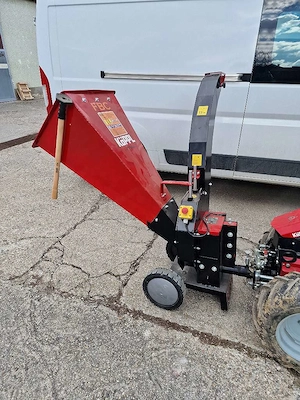 Köppl Anbaugartenhäcksler CIP 8 Bild 3