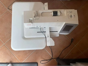 Janome 550e Stickmaschine Bild 3