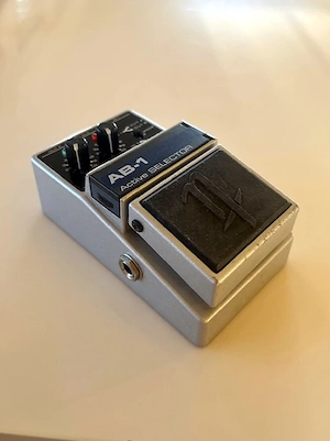 Schaltbox zum Umschalten von Audiosignalen Bild 2