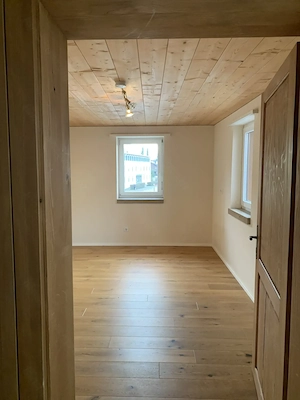 Einzigartig gemütliche Wohnung mit sonnigem Balkon Bild 14