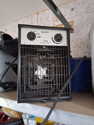 Heizung mit starkstrom Anschluß  Bild 2