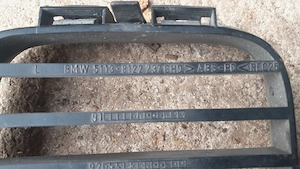 BMW E 36 Grill Bild 3