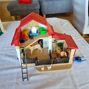 Playmobil Set Ponyhof Bild 2