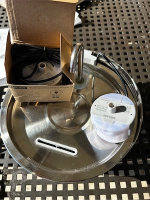 trinkbrunnen für Haustiere wie Katzen und Hunde inkl Zubehör Bild 3