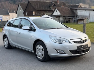 Opel Astra 1.7CDTI TÜV NEU Kombi Anhängerk. Bild 2