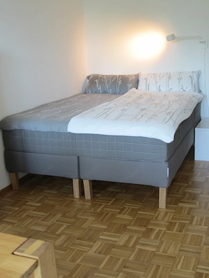 Apartment teilmöbliert mit Loggia, Seeblick und Tiefgarage Bild 7