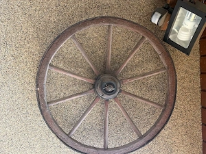 Altes Wagenrad