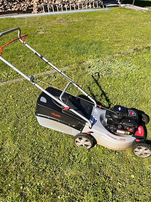 Rasenmäher Bild 2