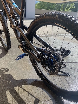 Downhill bike  Bild 5