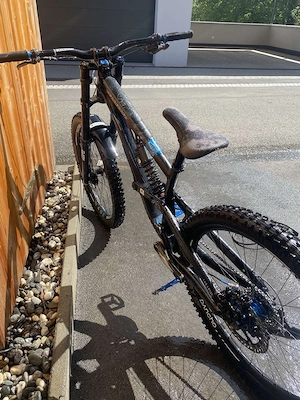 Downhill bike  Bild 3