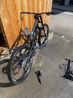 Downhill bike  Bild 2