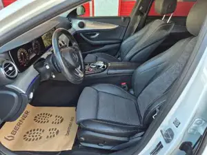 Mercedes-Benz E 220 Bild 10