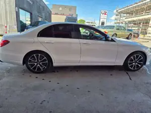 Mercedes-Benz E 220 Bild 9