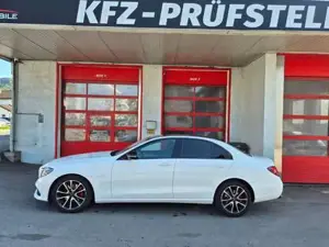 Mercedes-Benz E 220 Bild 5